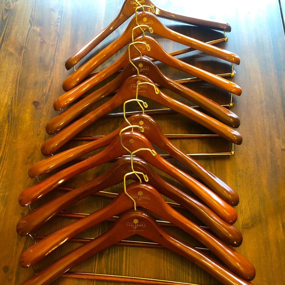 Tom James Wide Shoulder Wooden Suit Hangers